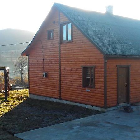 Cottage Ozerniy Lazeshchyna Exterior foto
