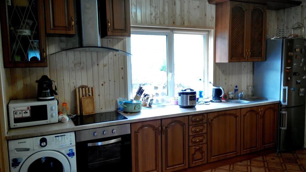 Cottage Ozerniy Lazeshchyna Habitación foto